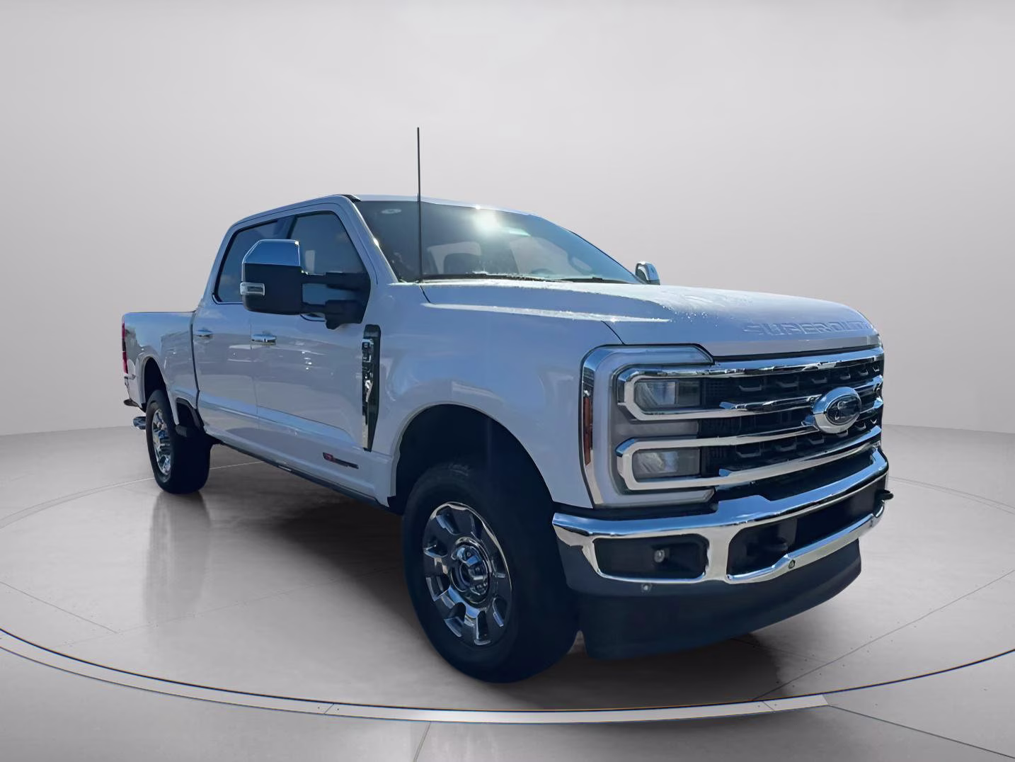 2026 Star White Metallic Tri-Coat Ford Super Duty F-350 SRW King Ranch Crew Cab Pickup 4X4 Truck