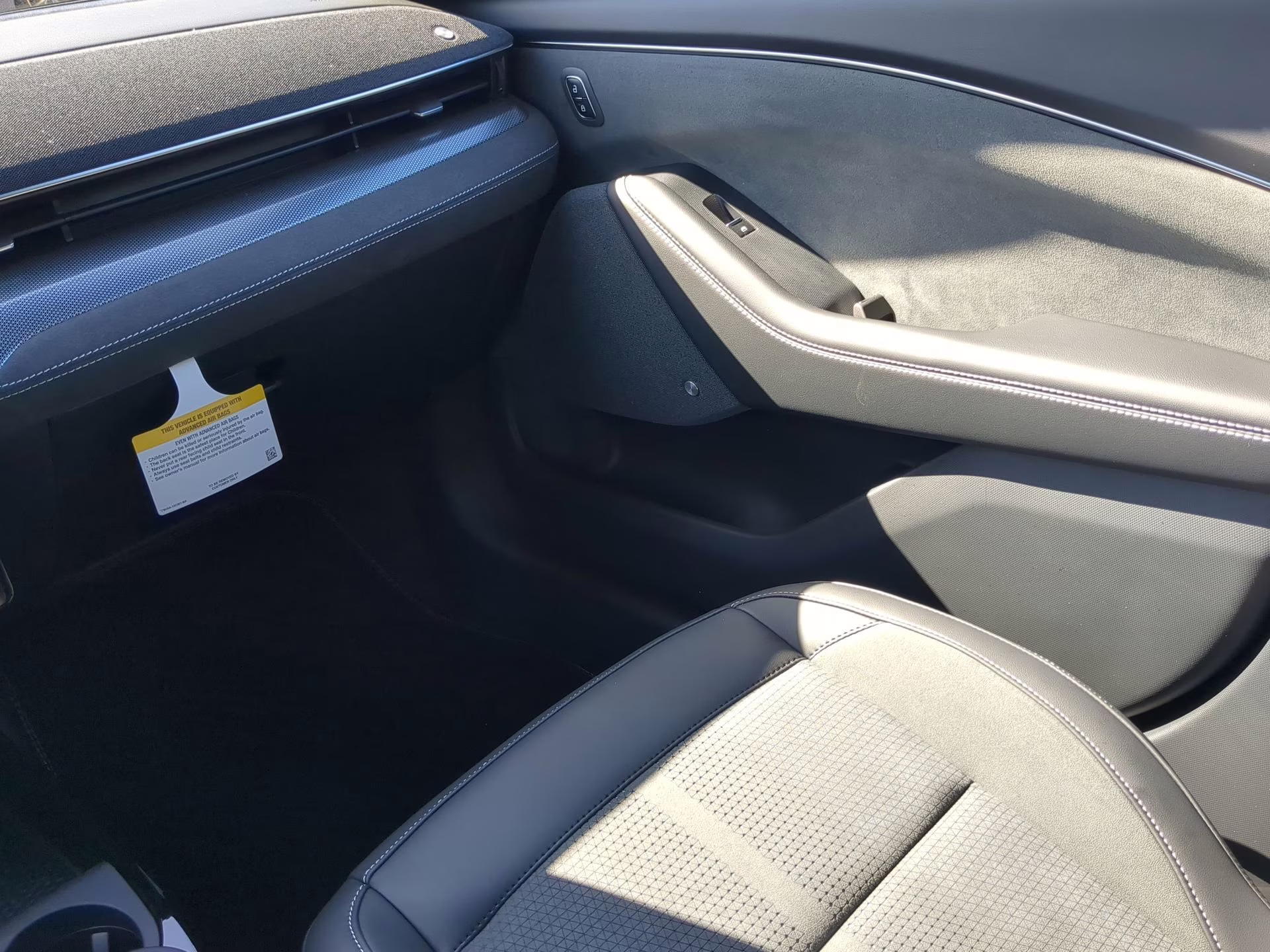 2025 Glacier Gray Metallic Tricoat Ford Mustang Mach-E GT AWD SUV