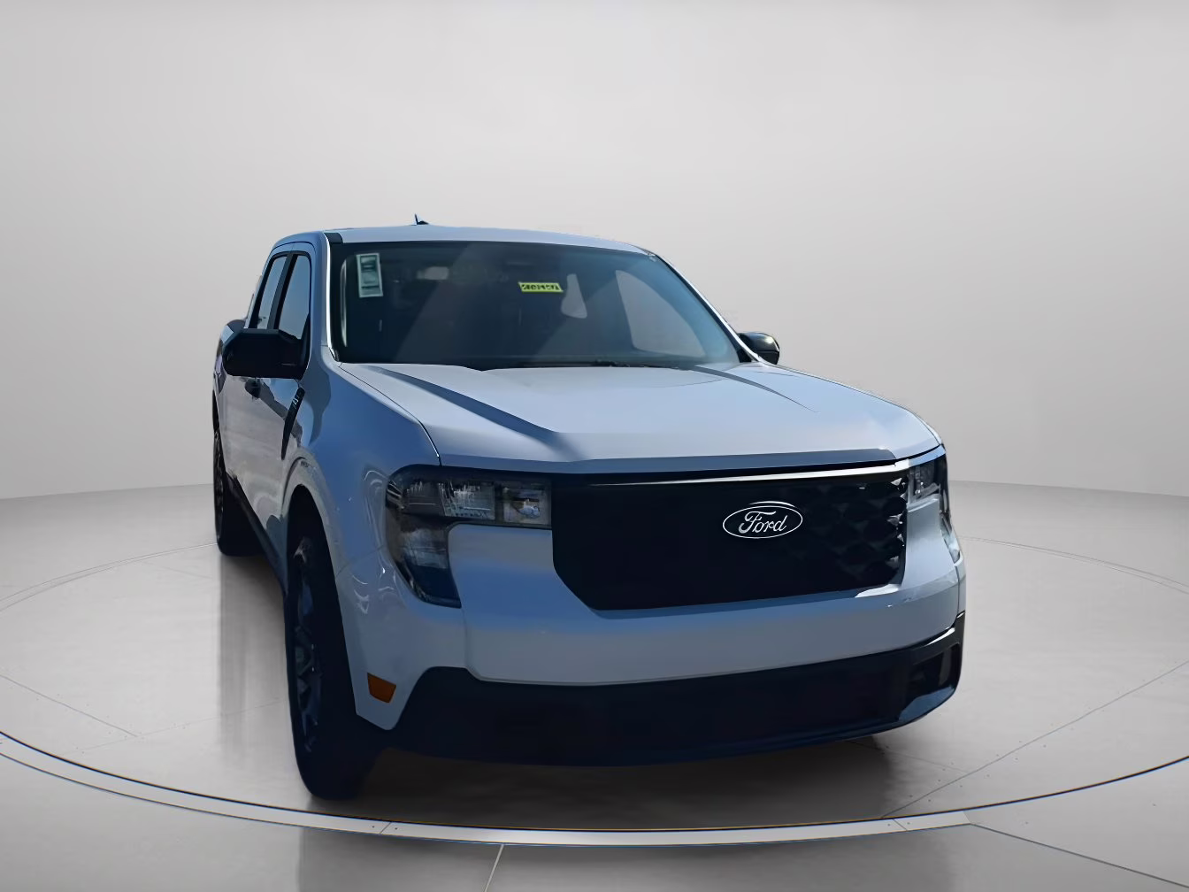 2025 Space White Metallic Ford Maverick XLT Crew Cab Pickup AWD Truck