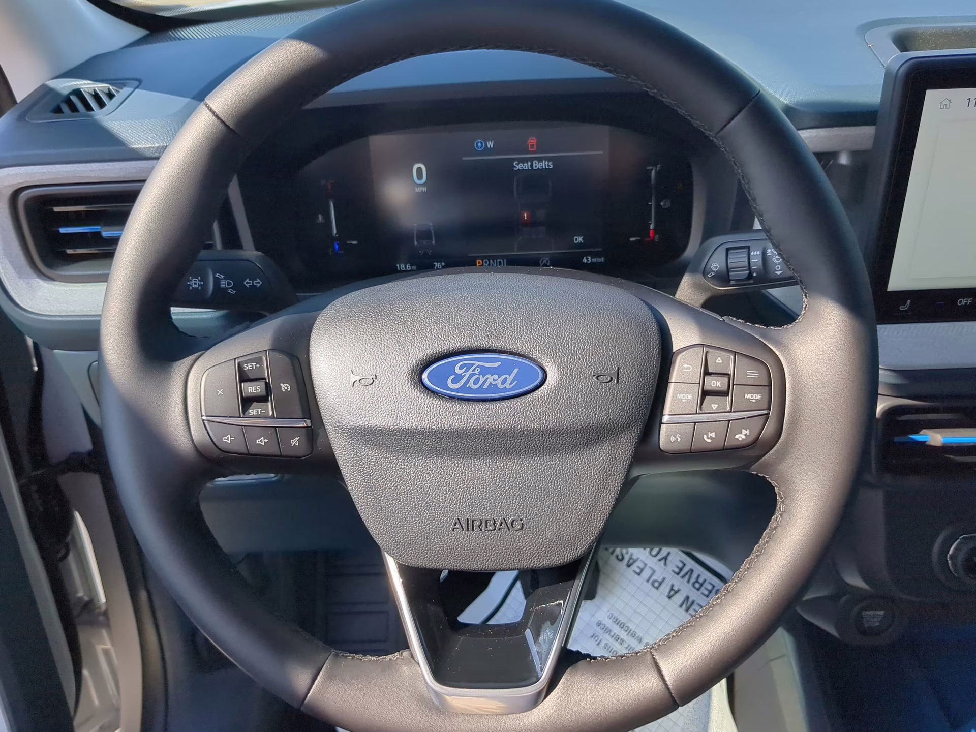 2025 Space White Metallic Ford Maverick XLT Crew Cab Pickup AWD Truck