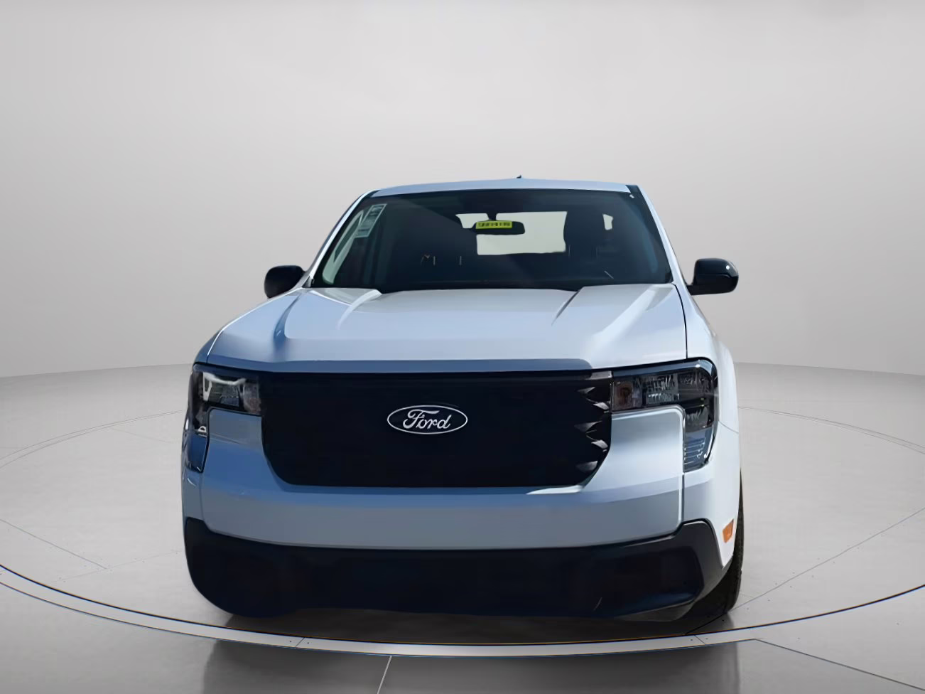 2025 Space White Metallic Ford Maverick XLT Crew Cab Pickup AWD Truck