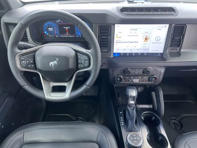 2025 Velocity Blue Metallic Ford Bronco Badlands 4X4 Convertible