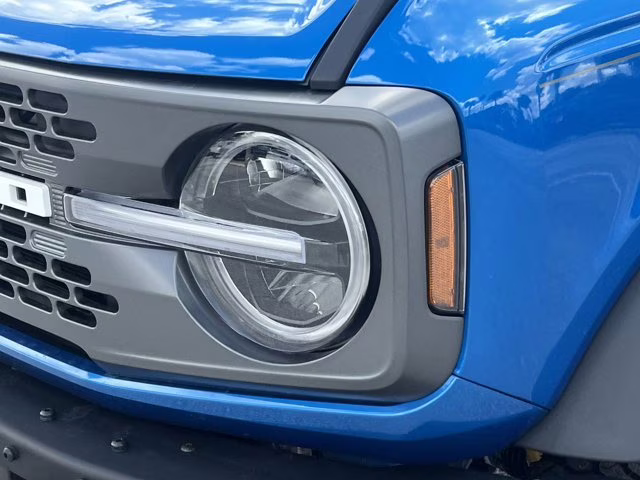 2025 Velocity Blue Metallic Ford Bronco Badlands 4X4 Convertible