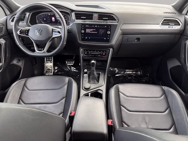 2022 White Pearl Volkswagen Tiguan 2.0T SEL R-Line AWD SUV