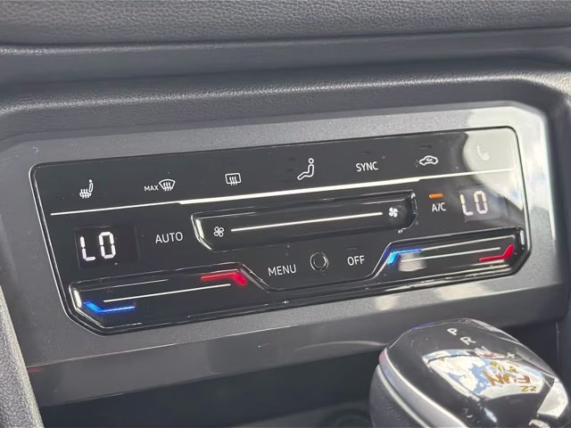2022 White Pearl Volkswagen Tiguan 2.0T SEL R-Line AWD SUV