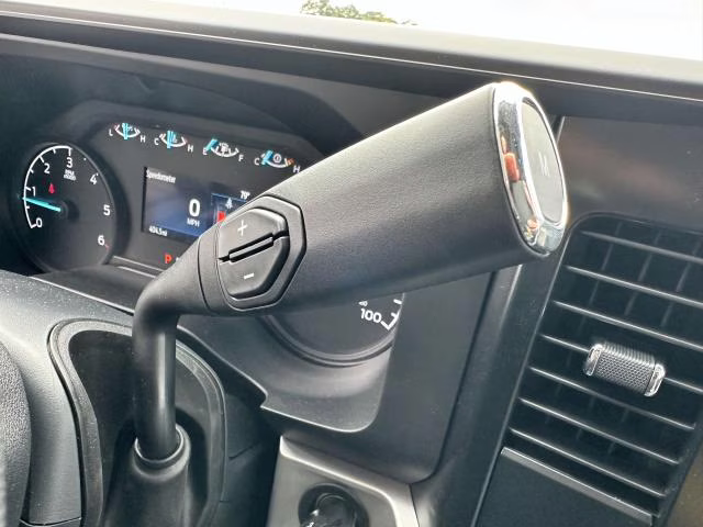 2025 Oxford White Ford Super Duty F-450 DRW XL 4WD SuperCab 192 WB 84 CA 4X4 Truck