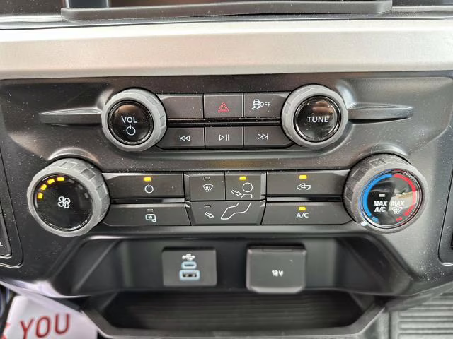 2025 Oxford White Ford Super Duty F-450 DRW XL 4WD SuperCab 192 WB 84 CA 4X4 Truck