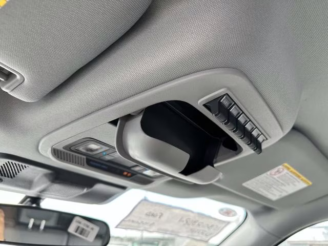 2025 Oxford White Ford Super Duty F-450 DRW XL 4WD SuperCab 192 WB 84 CA 4X4 Truck