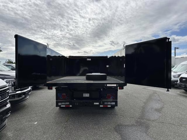 2025 Oxford White Ford Super Duty F-450 DRW XL 4WD SuperCab 192 WB 84 CA 4X4 Truck