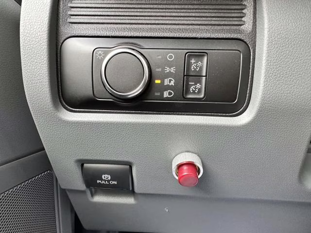 2025 Oxford White Ford Super Duty F-550 DRW XL 4WD SuperCab 168 WB 60 CA 4X4 Truck