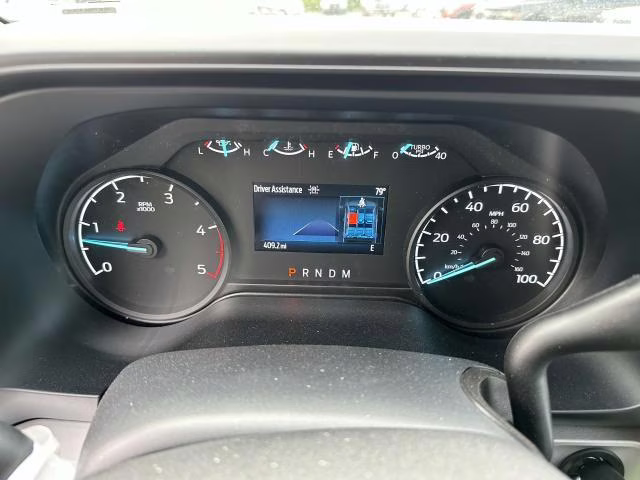 2025 Oxford White Ford Super Duty F-550 DRW XL 4WD SuperCab 168 WB 60 CA 4X4 Truck