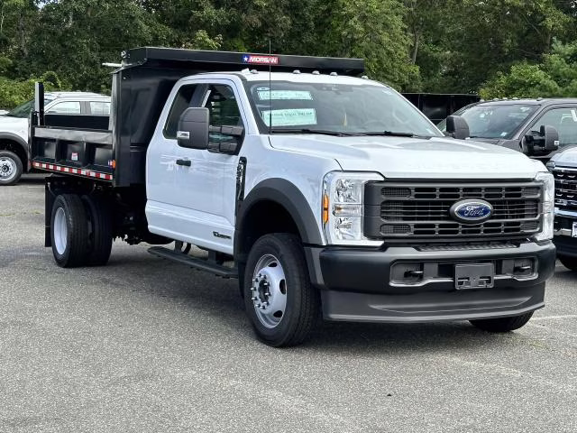 2025 Oxford White Ford Super Duty F-550 DRW XL 4WD SuperCab 168 WB 60 CA 4X4 Truck