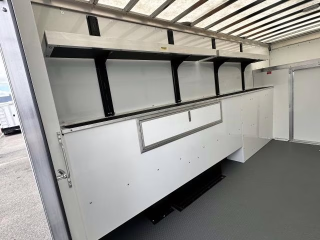 2026 Oxford White Ford E-Series Cutaway E-350 SRW 138 WB RWD Specialty Vehicle