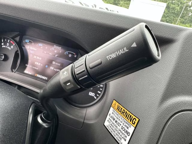 2026 Oxford White Ford E-Series Cutaway E-350 SRW 138 WB RWD Specialty Vehicle