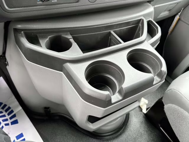 2026 Oxford White Ford E-Series Cutaway E-350 DRW 158 WB RWD Specialty Vehicle