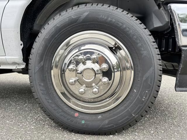 2026 Oxford White Ford E-Series Cutaway E-350 DRW 158 WB RWD Specialty Vehicle