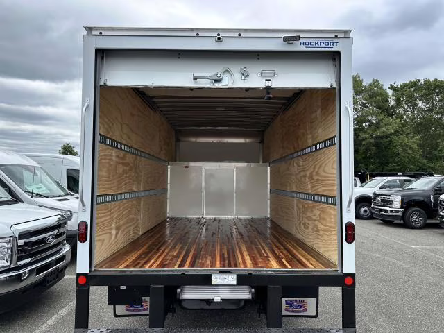 2026 Oxford White Ford E-Series Cutaway E-350 DRW 158 WB RWD Specialty Vehicle