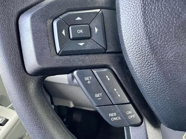 2025 Oxford White Ford E-Series Cutaway E-350 SRW 138 WB RWD Specialty Vehicle