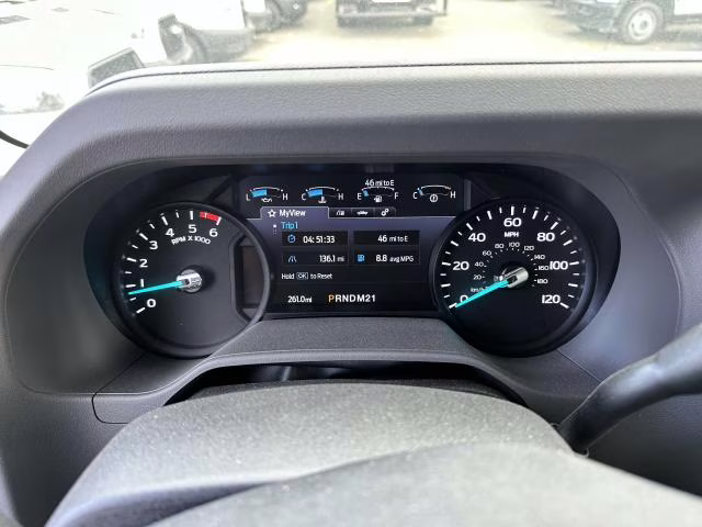 2025 Oxford White Ford E-Series Cutaway E-350 SRW 138 WB RWD Specialty Vehicle