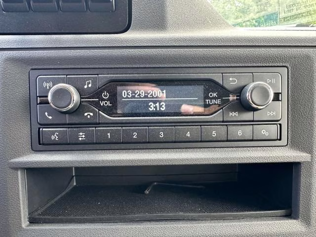 2025 Oxford White Ford E-Series Cutaway E-350 SRW 138 WB RWD Specialty Vehicle