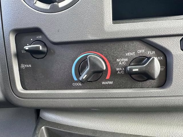 2025 Oxford White Ford E-Series Cutaway E-350 SRW 138 WB RWD Specialty Vehicle