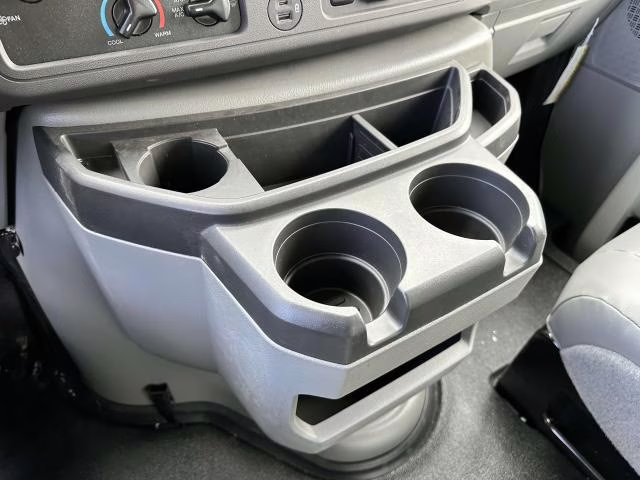 2025 Oxford White Ford E-Series Cutaway E-350 SRW 138 WB RWD Specialty Vehicle