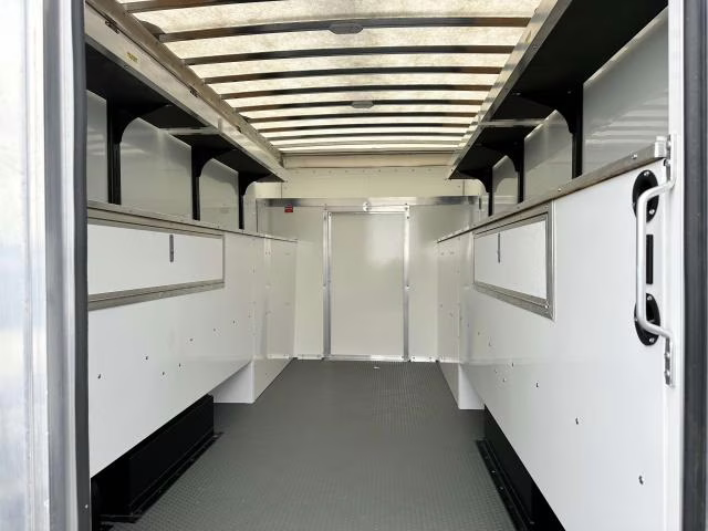 2026 Oxford White Ford E-Series Cutaway E-350 SRW 138 WB RWD Specialty Vehicle