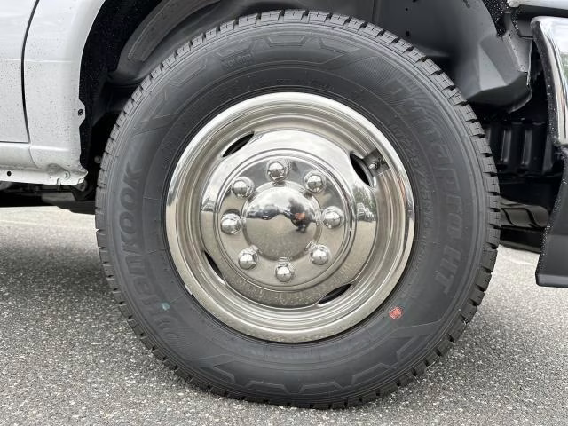 2026 Oxford White Ford E-Series Cutaway E-350 DRW 158 WB RWD Specialty Vehicle