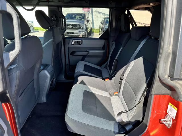 2023 Hot Pepper Red Metallic Tinted Clearcoat Ford Bronco Big Bend 4 Door 4x4 4X4 SUV