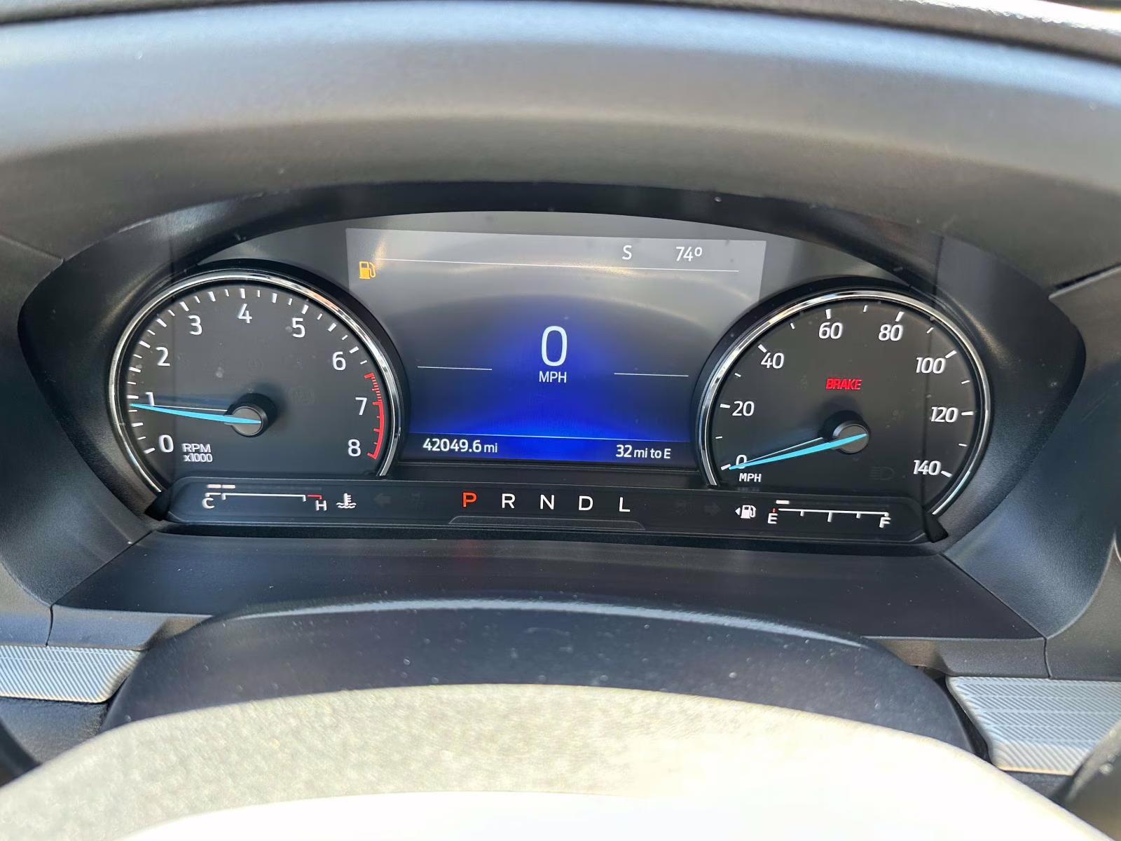 2023 Iconic Silver Metallic Ford Explorer XLT 4WD 4X4 SUV