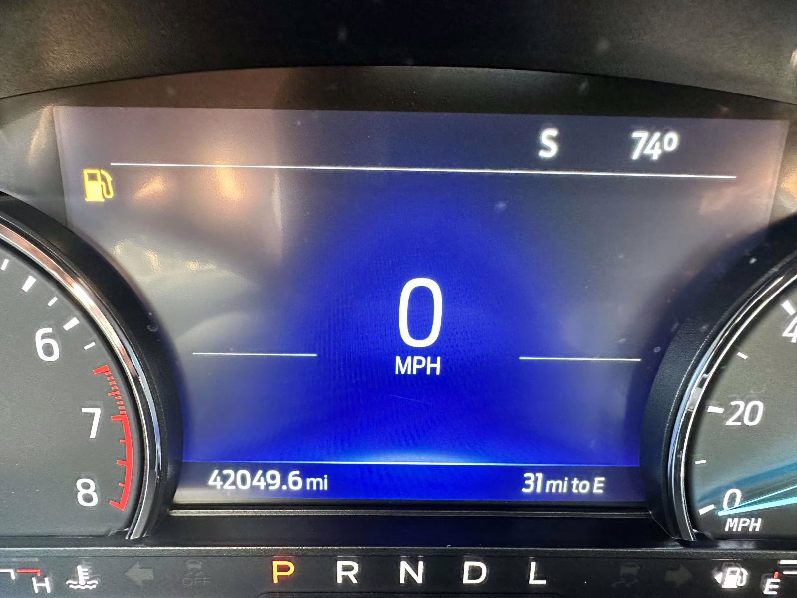 2023 Iconic Silver Metallic Ford Explorer XLT 4WD 4X4 SUV