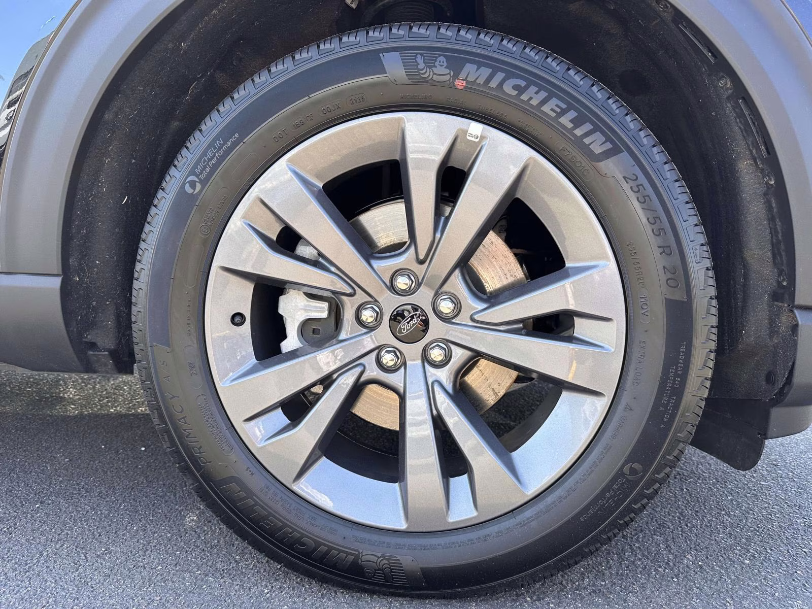 2025 Agate Black Metallic Ford Explorer Active 4WD 4X4 SUV