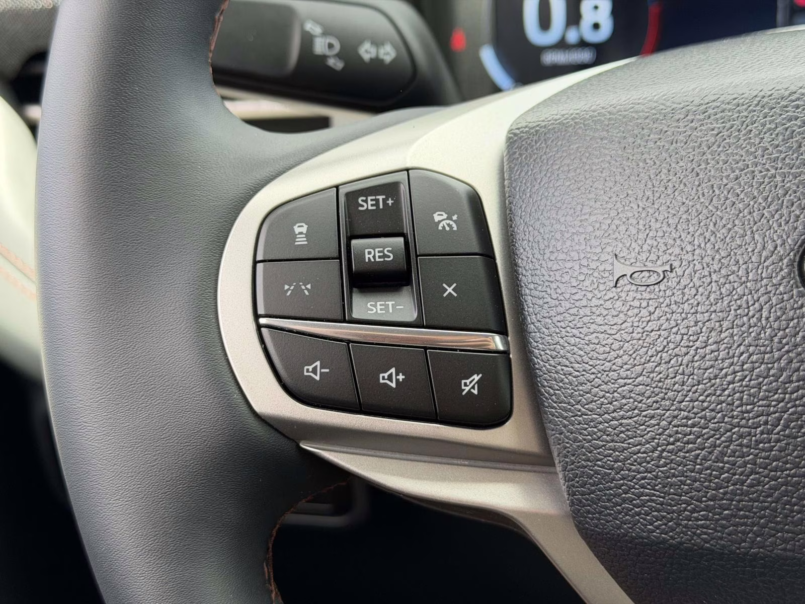 2025 Gray Ford Explorer Active 4WD 4X4 SUV