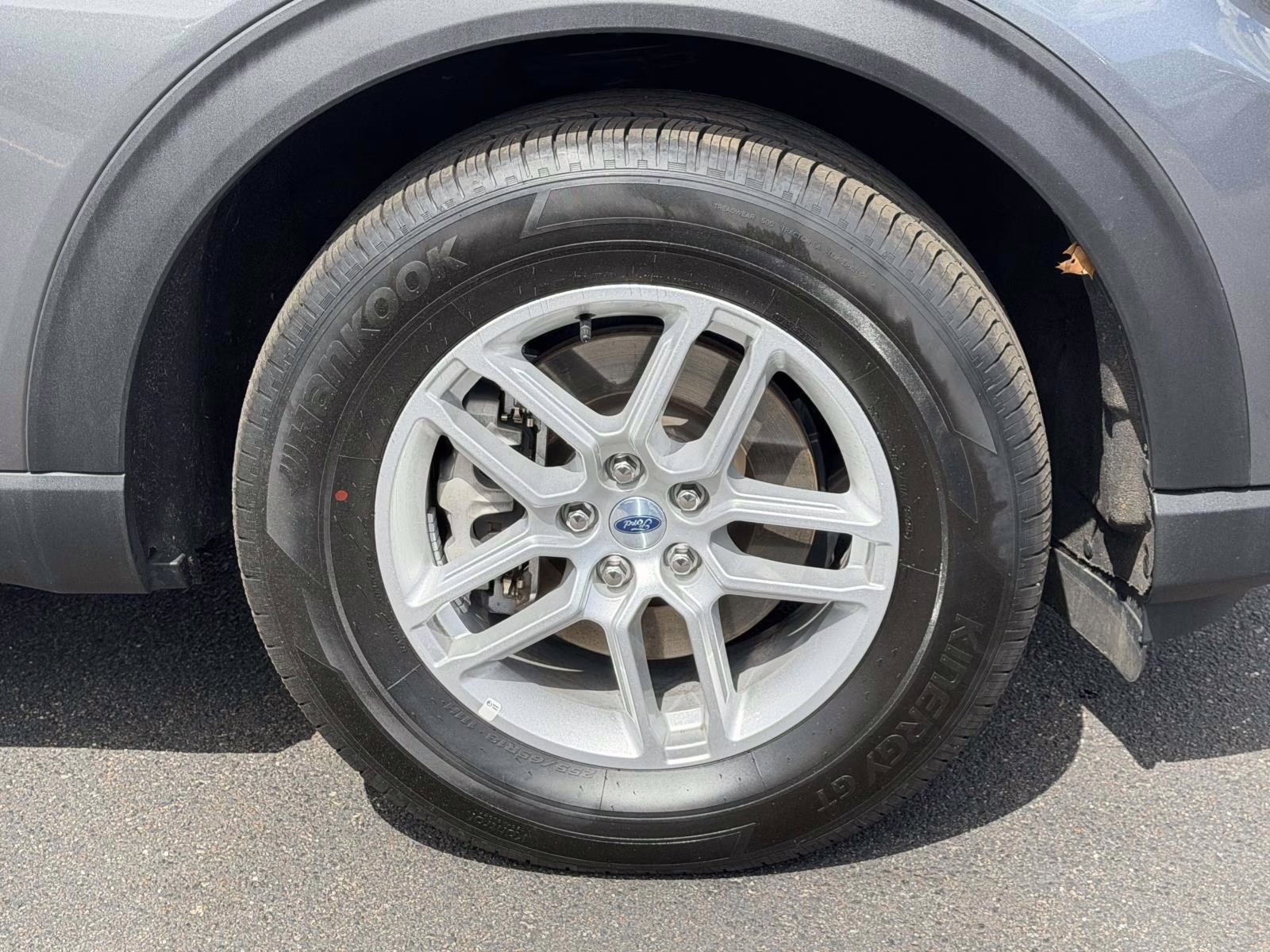 2025 Gray Ford Explorer Active 4WD 4X4 SUV