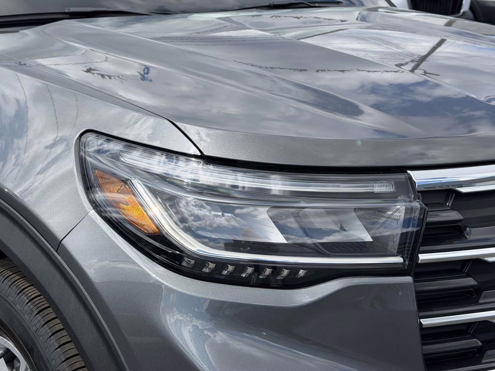 2025 Gray Ford Explorer Active 4WD 4X4 SUV