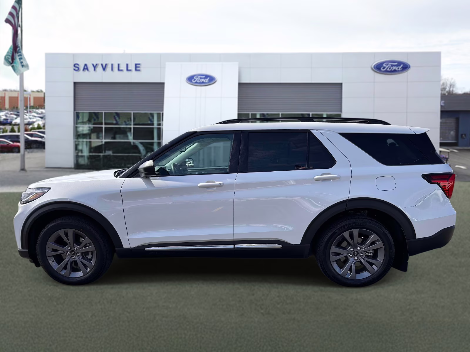2025 Space White Metallic Ford Explorer Active 4WD 4X4 SUV