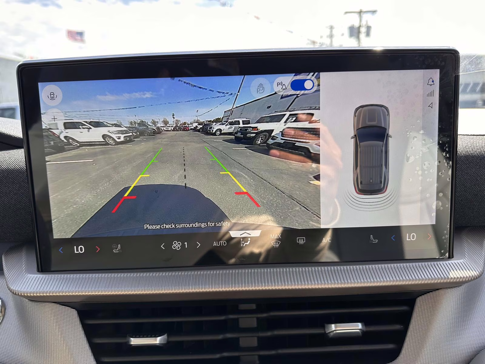 2025 Space White Metallic Ford Explorer Active 4WD 4X4 SUV