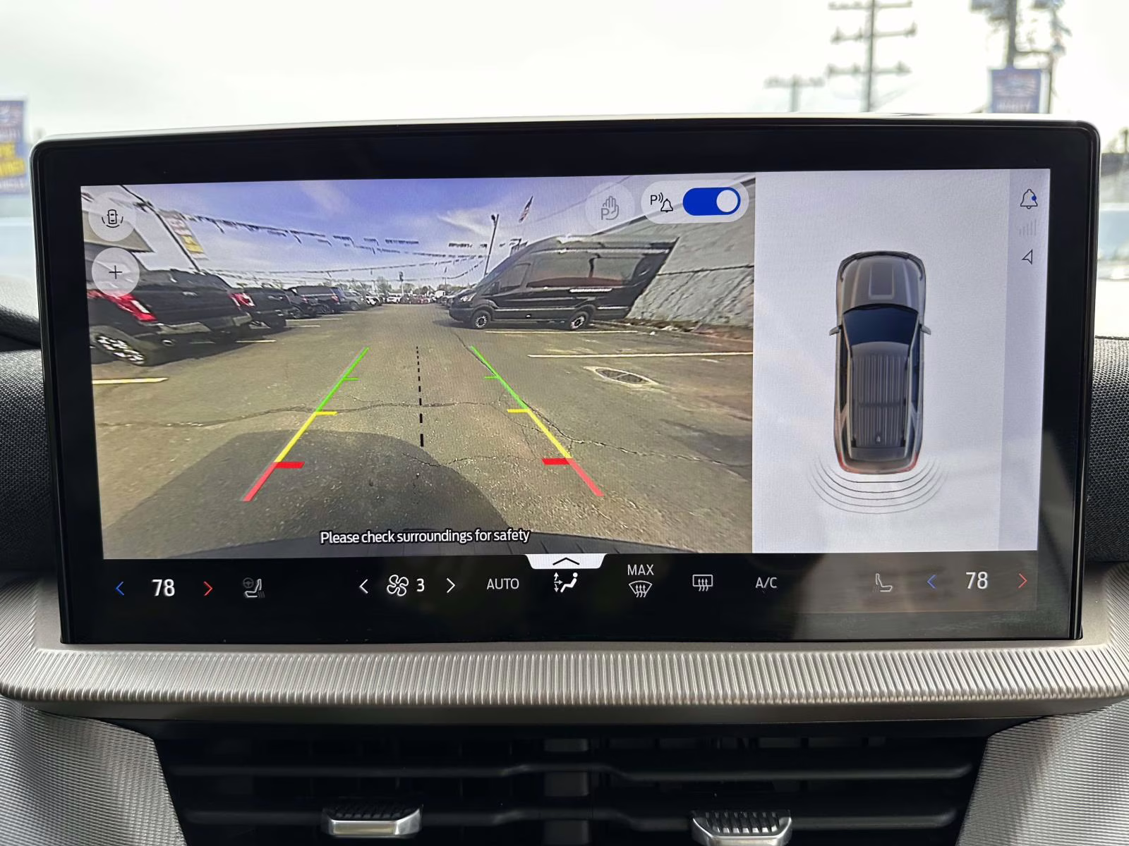 2025 Space White Metallic Ford Explorer Active 4WD 4X4 SUV