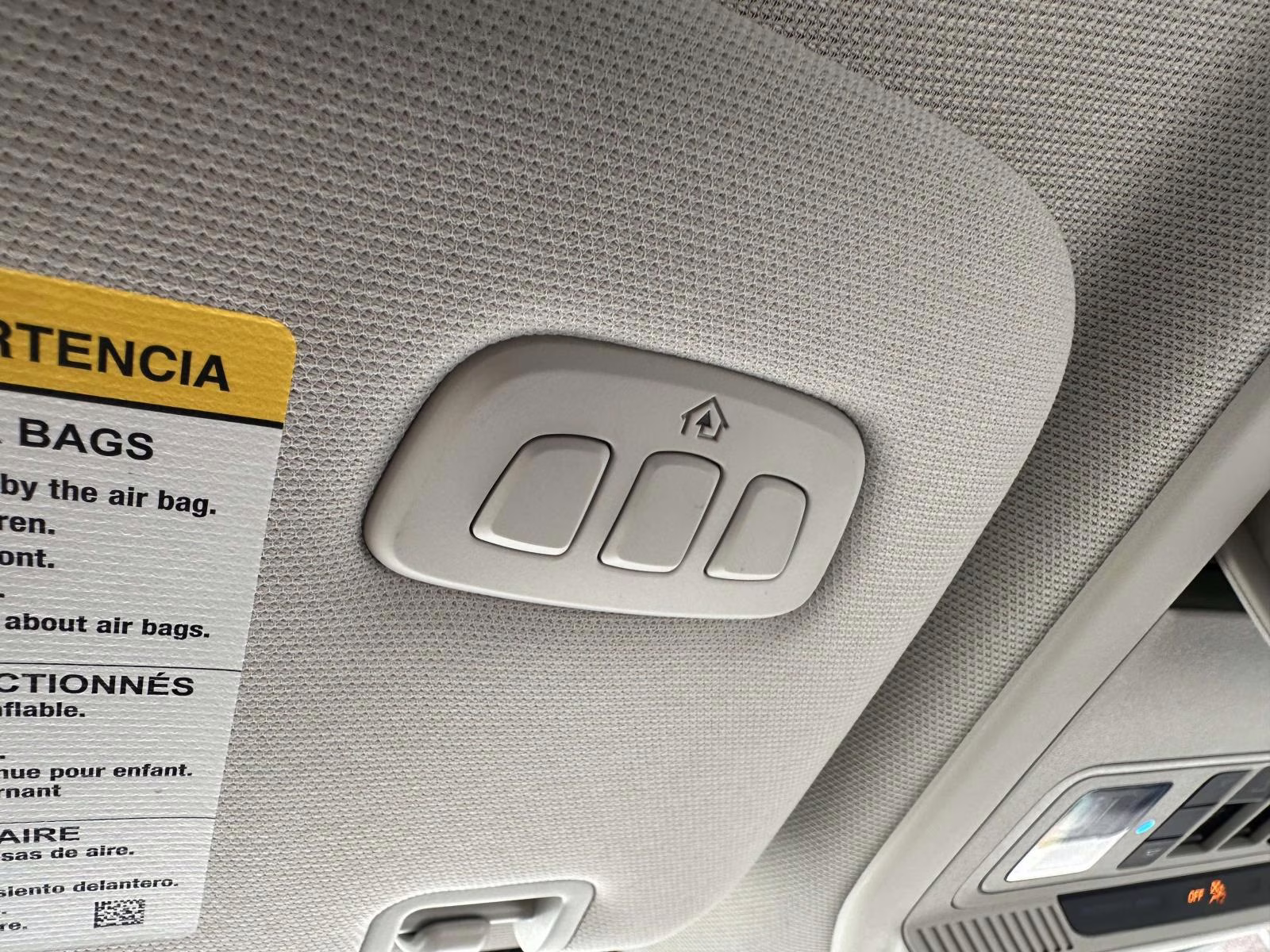 2025 Space White Metallic Ford Explorer Active 4WD 4X4 SUV