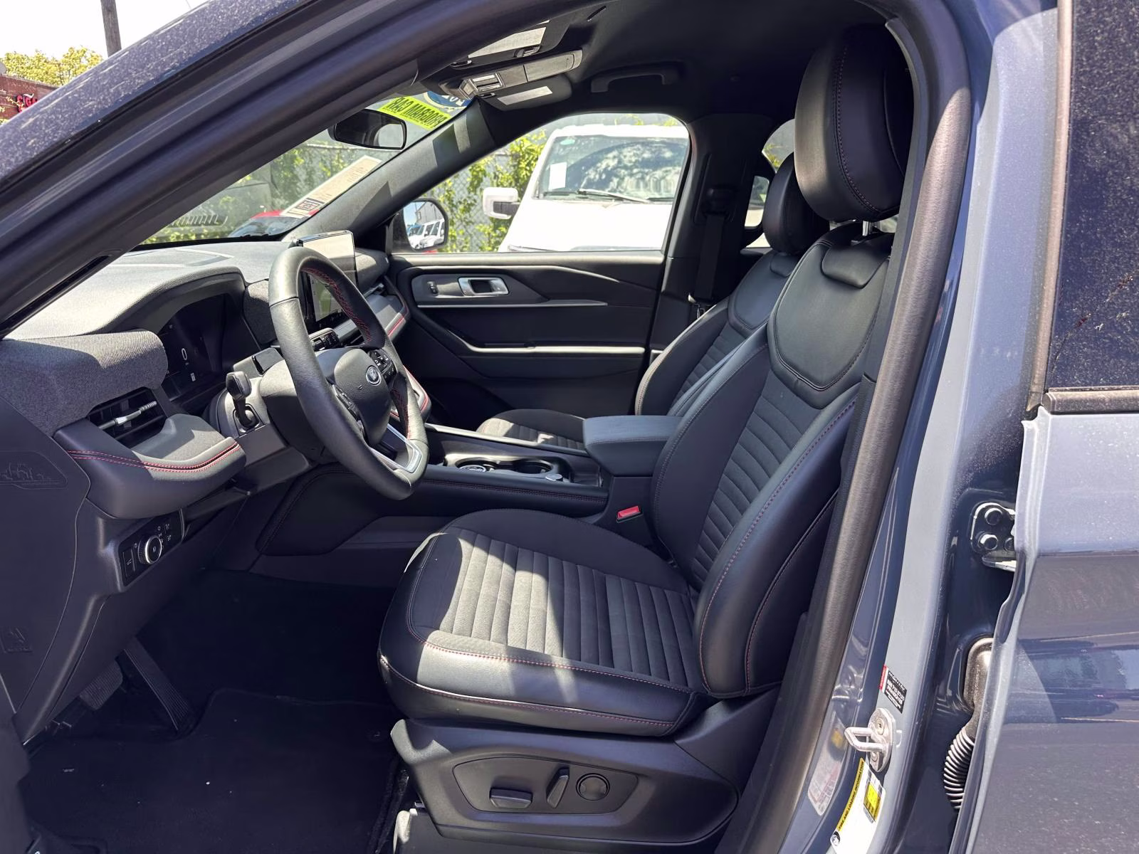 2025 Vapor Blue Metallic Ford Explorer ST-Line 4WD 4X4 SUV