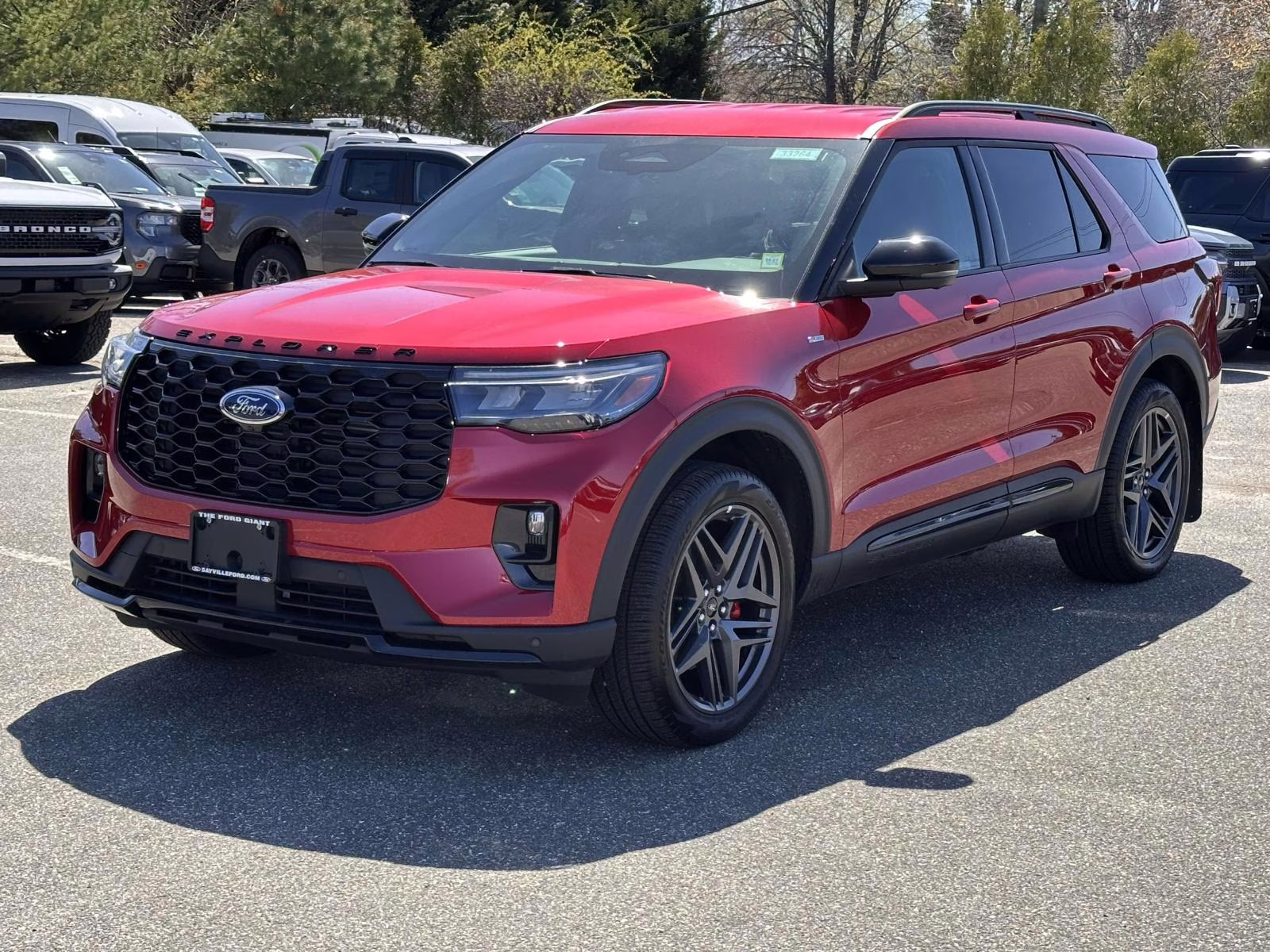2025 Rapid Red Metallic Tinted Clearcoat Ford Explorer ST-Line 4WD 4X4 SUV