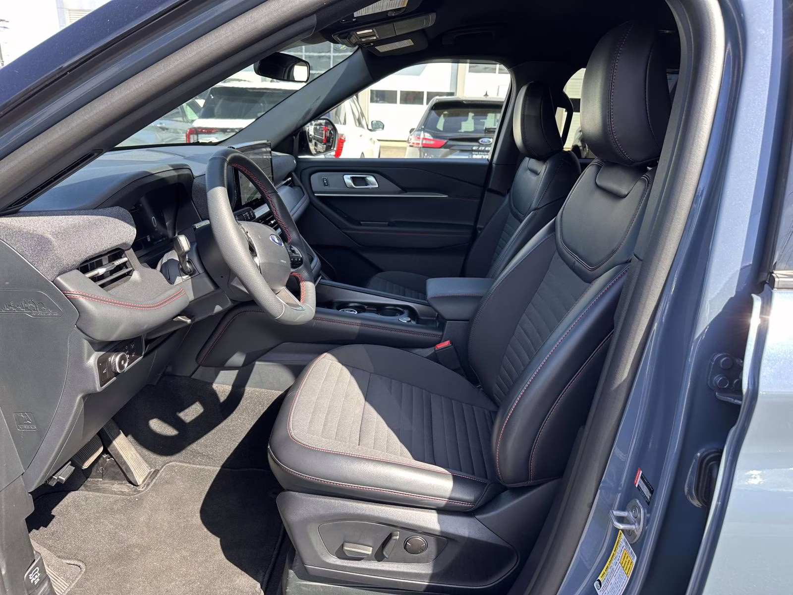 2025 Vapor Blue Metallic Ford Explorer ST-Line 4WD 4X4 SUV