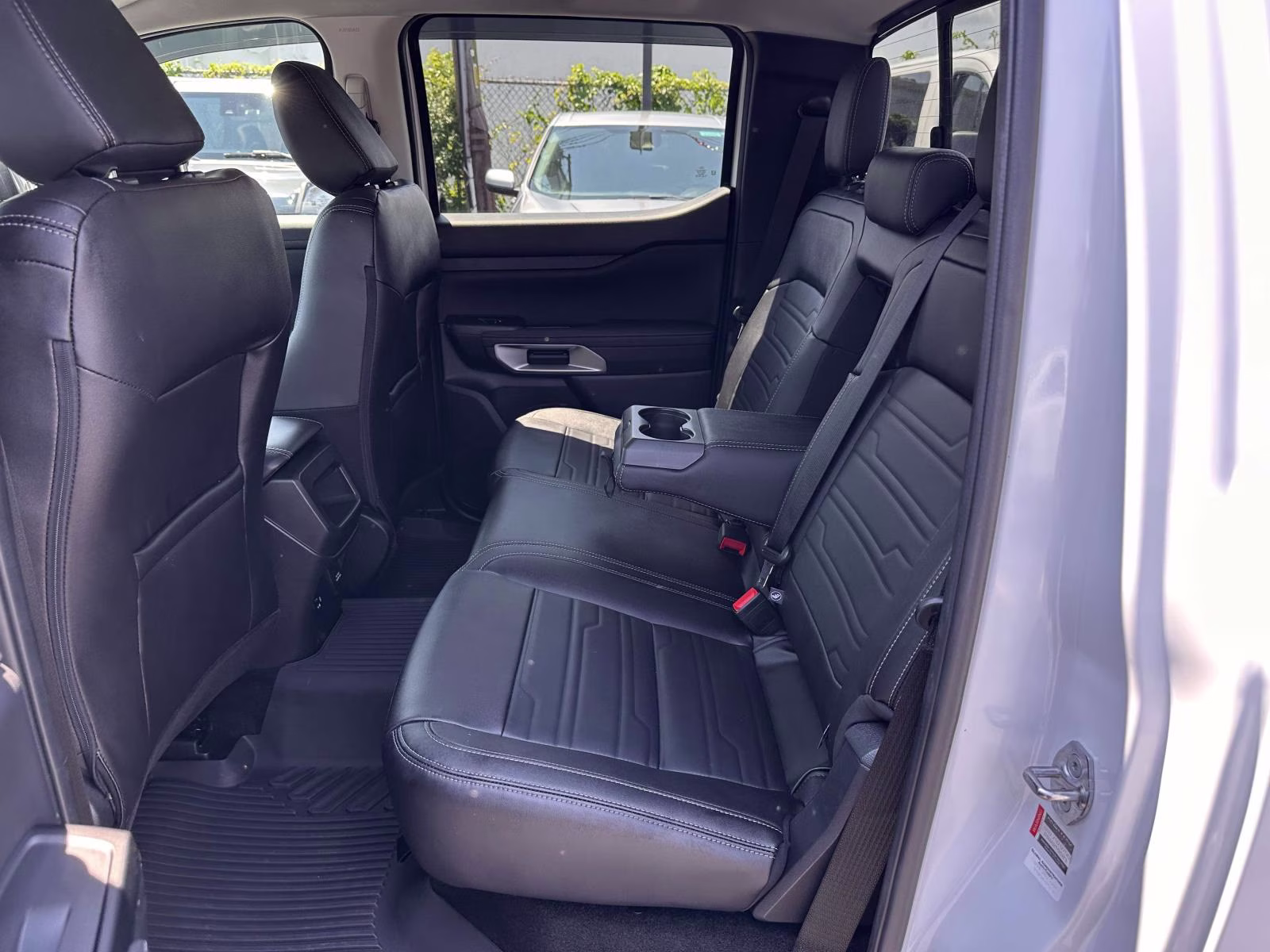 2025 Oxford White Ford Ranger LARIAT 4WD SuperCrew 5' Box 4X4 Truck