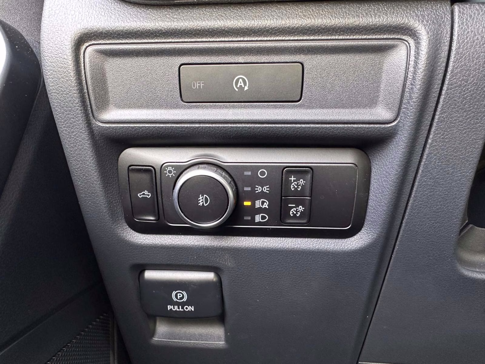 2025 Agate Black Metallic Ford F-150 STX 4WD SuperCrew 5.5' Box 4X4 Truck