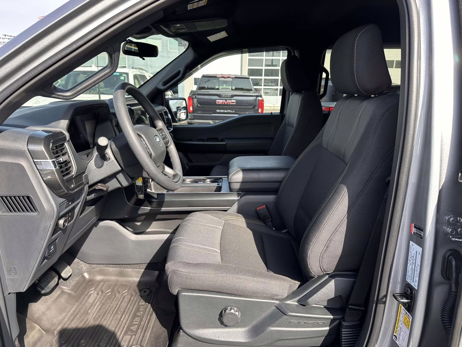 2025 Iconic Silver Metallic Ford F-150 STX 4WD SuperCrew 5.5' Box 4X4 Truck