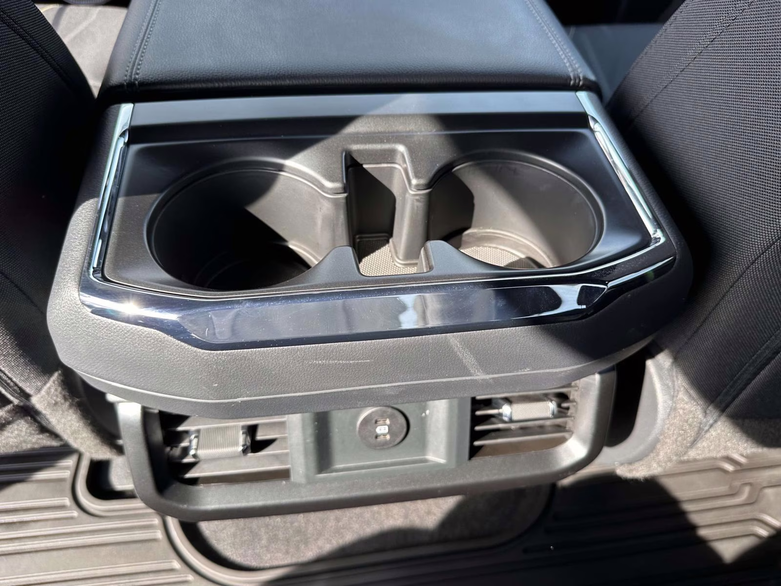 2025 Iconic Silver Metallic Ford F-150 STX 4WD SuperCrew 5.5' Box 4X4 Truck