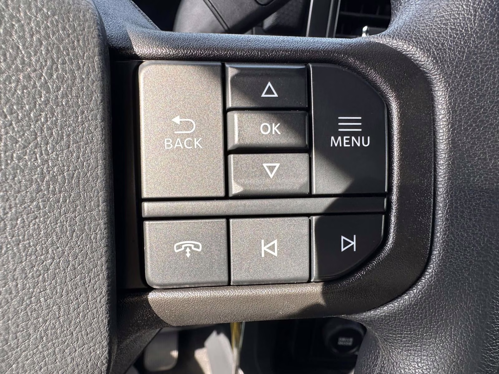 2025 Iconic Silver Metallic Ford F-150 STX 4WD SuperCrew 5.5' Box 4X4 Truck