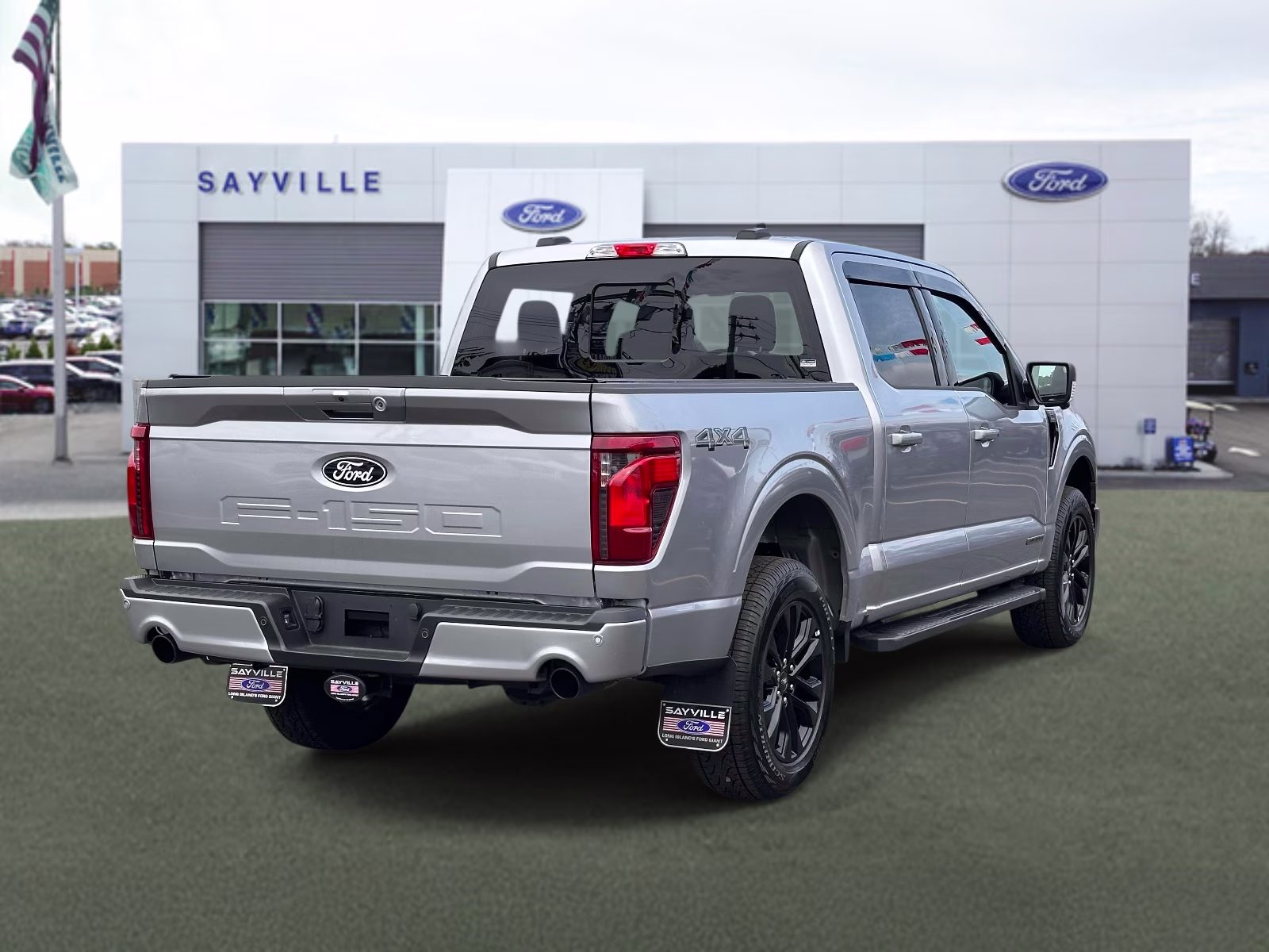 2025 Iconic Silver Metallic Ford F-150 XLT 4WD SuperCrew 5.5' Box 4X4 Truck