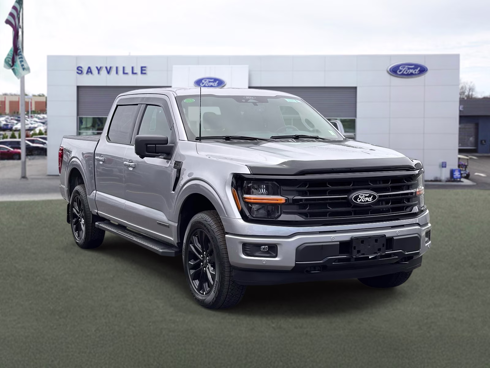 2025 Iconic Silver Metallic Ford F-150 XLT 4WD SuperCrew 5.5' Box 4X4 Truck