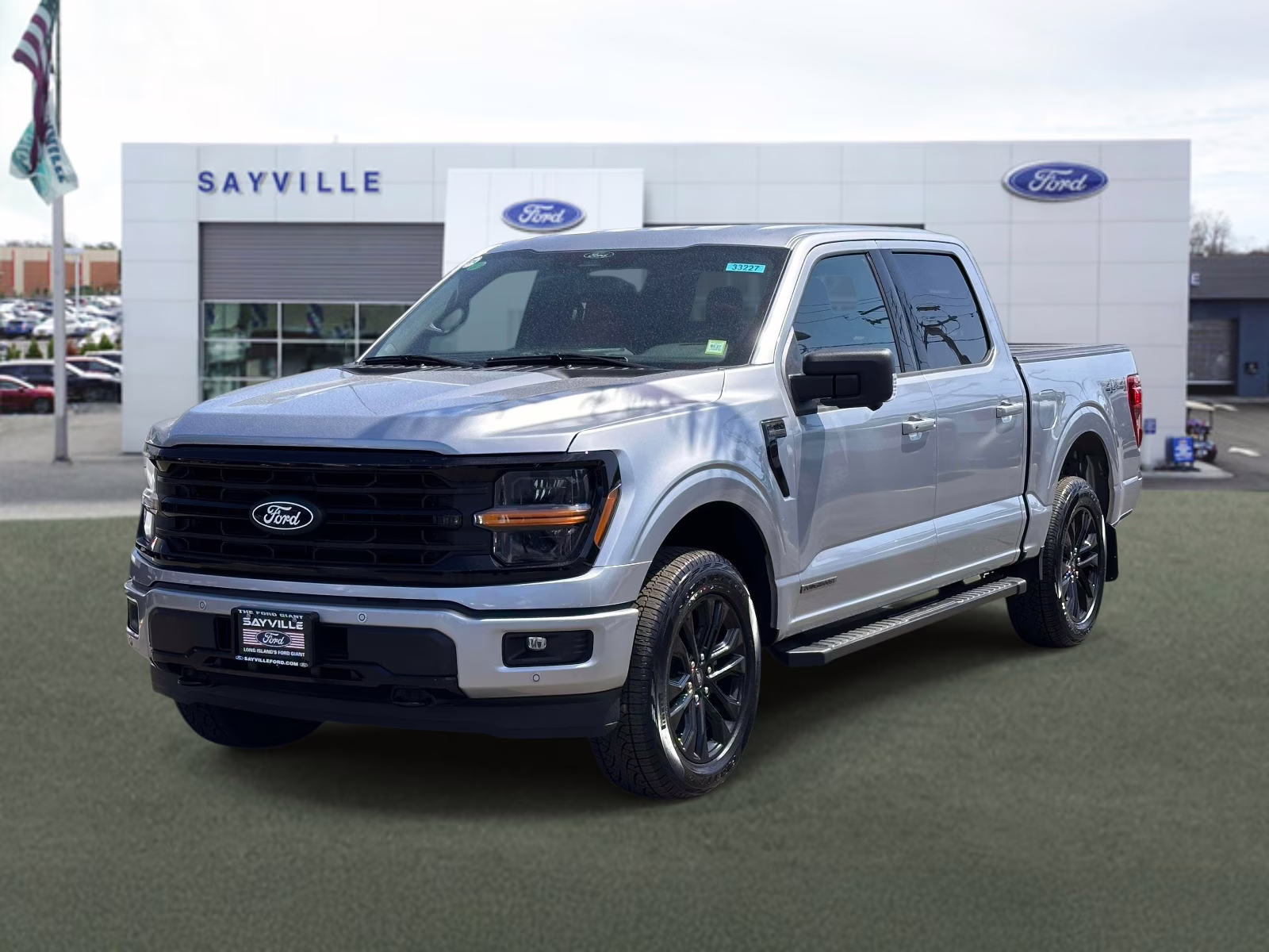 2025 Iconic Silver Metallic Ford F-150 XLT 4WD SuperCrew 5.5' Box 4X4 Truck